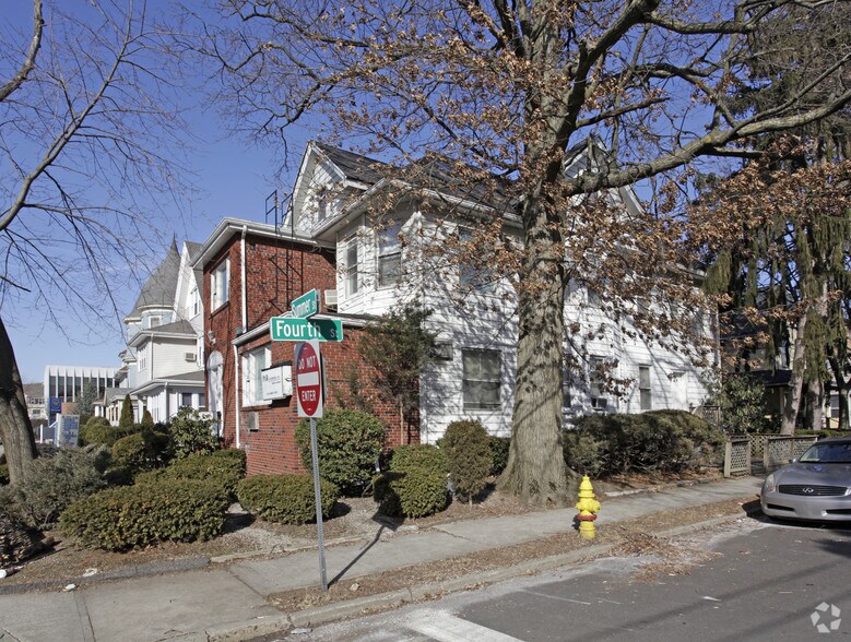 1845 Summer St, Stamford, CT à vendre - Photo de l’immeuble – Image 2 sur 2