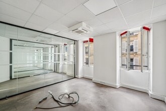 41 Rue Saint-Sébastien, Paris à louer Photo intérieure– Image 2 sur 19