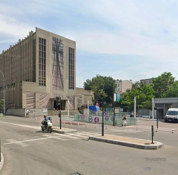 Local commercial dans Montrouge à louer - Photo de l’immeuble – Image 2 sur 3