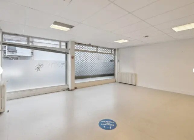 Local commercial dans Paris à louer - Photo de l’immeuble – Image 2 sur 9