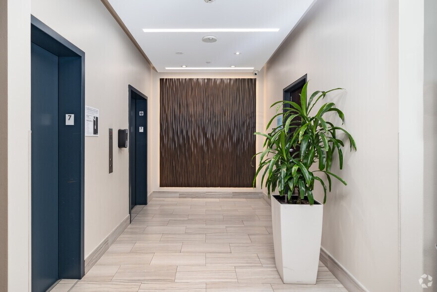 6404 Wilshire Blvd, Los Angeles, CA à louer - Photo intérieure – Image 3 sur 14