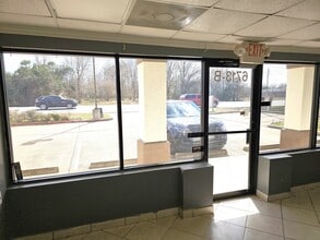 6713 Broadway, Pearland, TX à louer Photo intérieure– Image 2 sur 5