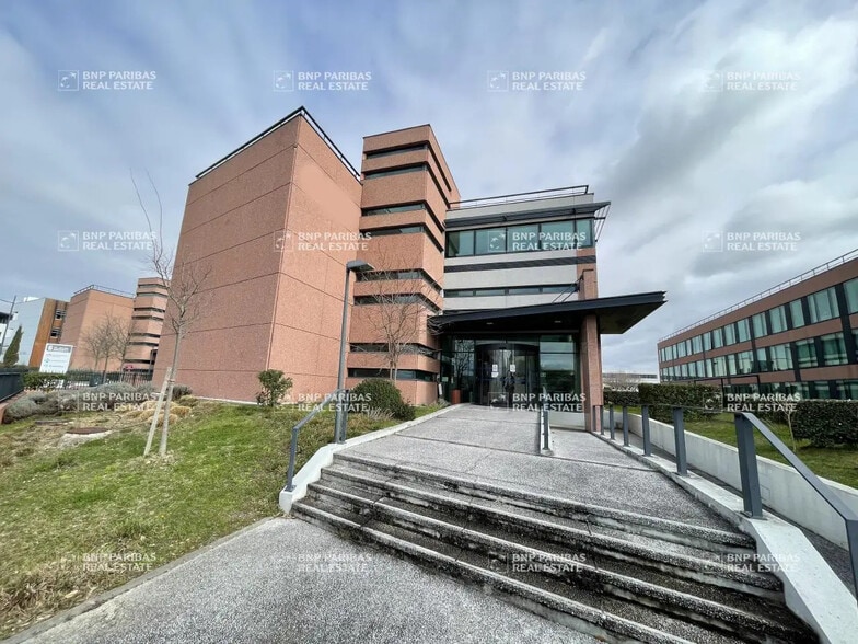 Bureau dans Toulouse à louer - Photo de l’immeuble – Image 1 sur 30