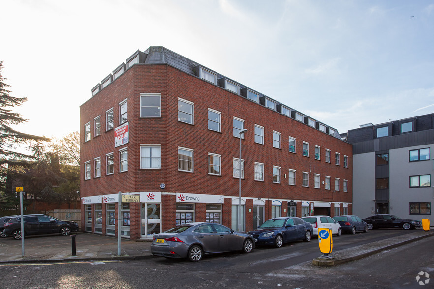 1-4 Park Ter, Worcester Park à louer - Photo principale – Image 1 sur 48