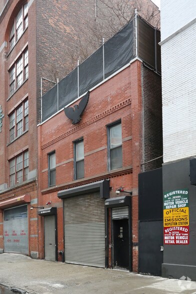 554 W 28th St, New York, NY à vendre - Photo principale – Image 1 sur 2