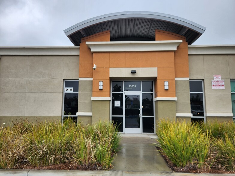 Shoemaker Ave, Norwalk, CA à louer - Photo de l’immeuble – Image 1 sur 23