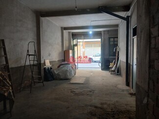Plus de détails pour Local commercial à vendre