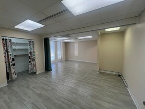 5118 N 56th St, Tampa, FL à louer Photo intérieure– Image 2 sur 3