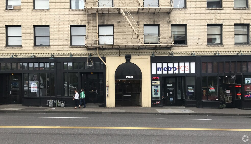 1951-1967 NW Burnside St, Portland, OR à vendre - Photo de l’immeuble – Image 3 sur 50