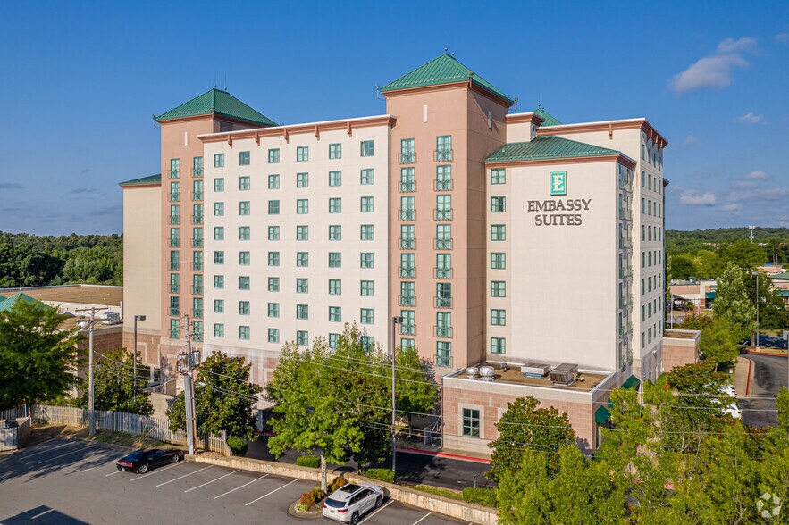 11301 Financial Centre Pky, Little Rock, AR à vendre - Photo principale – Image 1 sur 5