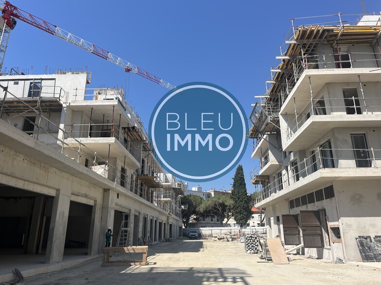 Local commercial dans Cagnes-sur-Mer à vendre - Photo de l’immeuble – Image 1 sur 1