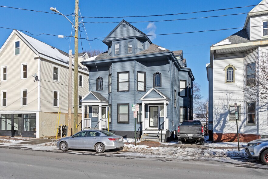 779 Congress St, Portland, ME à vendre - Photo de l’immeuble – Image 1 sur 14