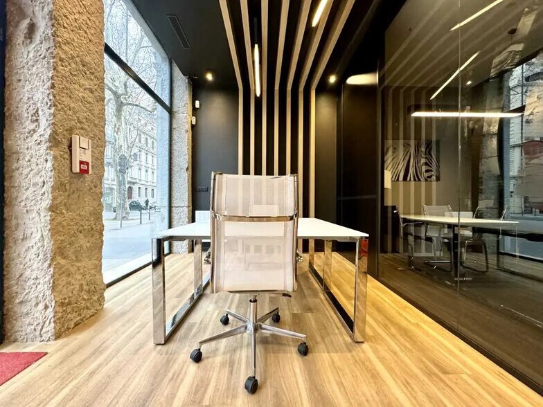 Bureau dans Lyon à louer - Photo de l’immeuble – Image 2 sur 9
