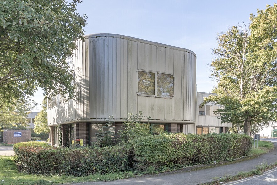 Dorcan Complex, Swindon à vendre - Photo de l’immeuble – Image 2 sur 2