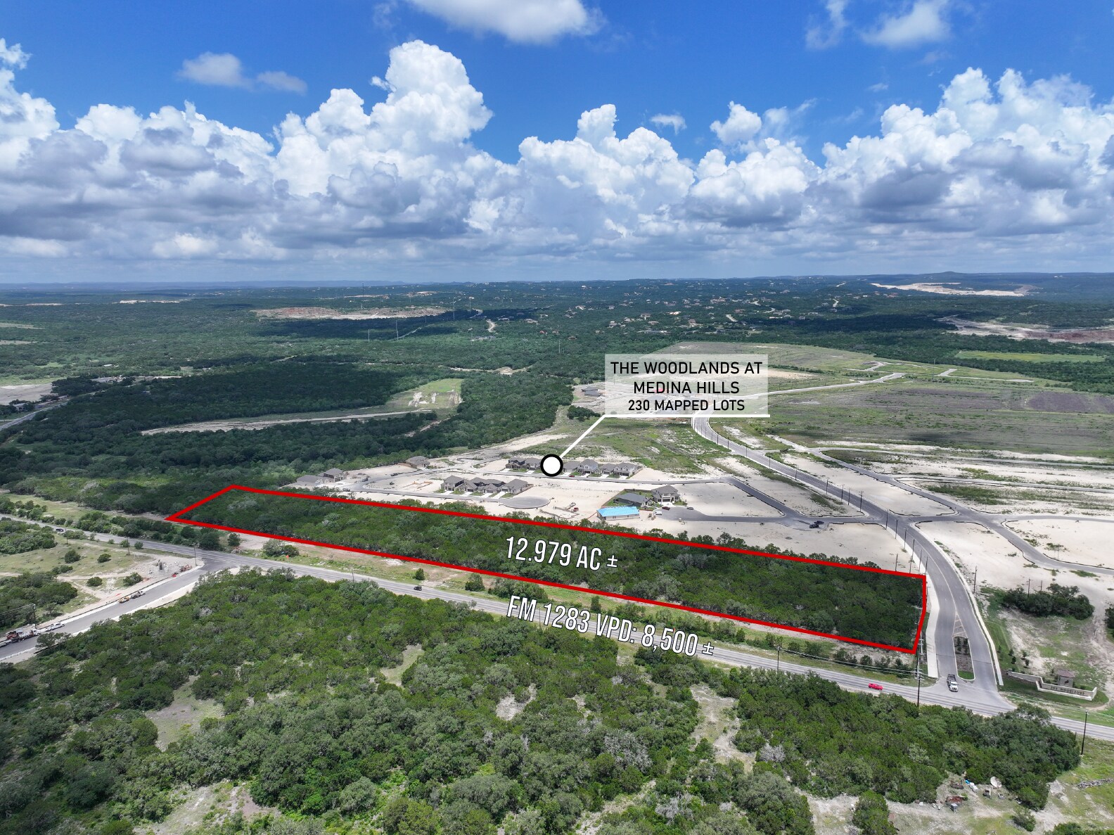 12 AC +/- On FM 1283, Mico, TX à vendre Photo de l’immeuble– Image 1 sur 7