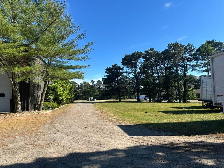 30 W Line Rd, Edgartown, MA à louer - Photo de l’immeuble – Image 2 sur 5