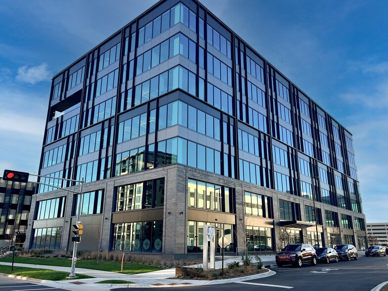 4703 Madison Yards Way, Madison, WI à louer - Photo de l’immeuble – Image 3 sur 17