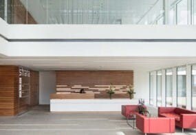 Plus de détails pour 1 Bridge St, Staines - Bureau à louer