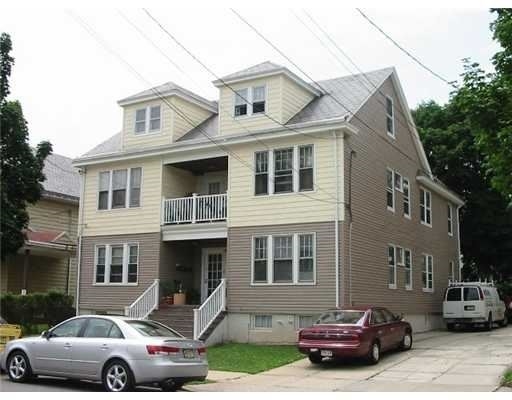 24 Hale St, New Brunswick, NJ à vendre - Photo principale – Image 1 sur 19