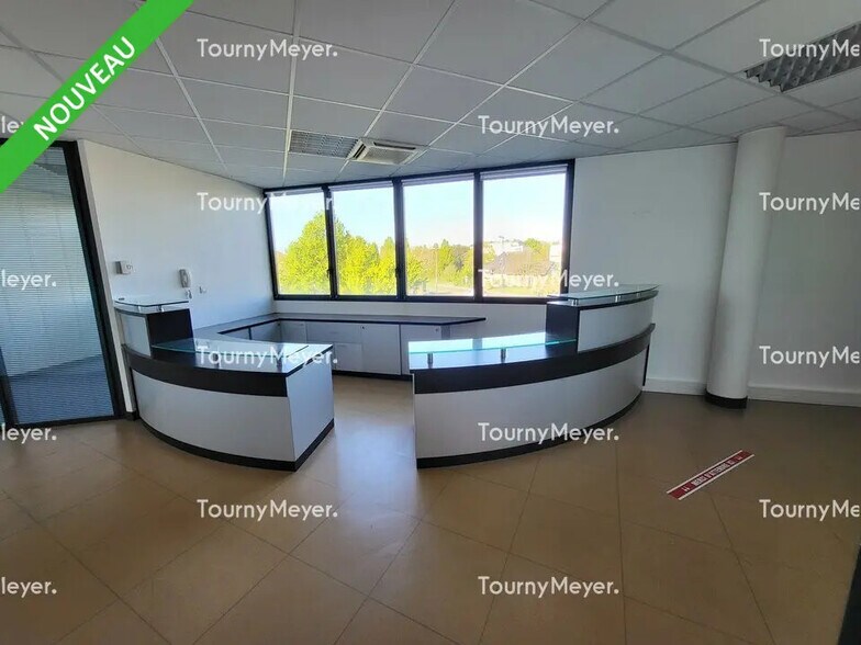 Bureau dans Rennes à louer - Photo de l’immeuble – Image 3 sur 9