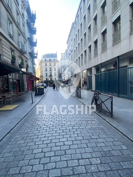 Local commercial dans Paris à louer - Photo de l’immeuble – Image 3 sur 4