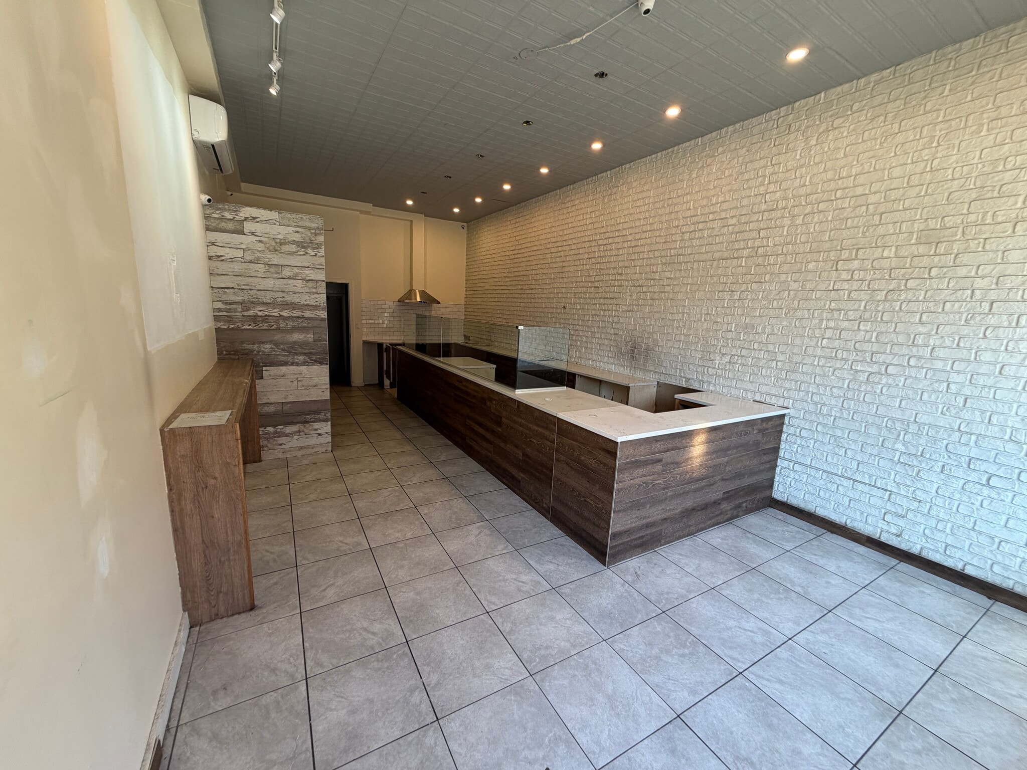 1 Bedford Ave, Brooklyn, NY à louer Photo intérieure– Image 1 sur 5