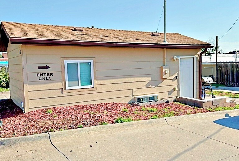 8508-8510 N 30th St, Omaha, NE à vendre - Photo de l’immeuble – Image 2 sur 24