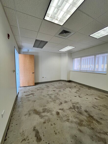 99 N King St, Honolulu, HI à louer - Photo intérieure – Image 3 sur 7