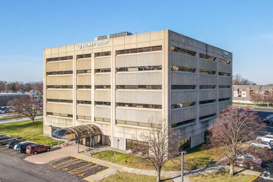 3737 Woodland Ave, West Des Moines, IA à louer - Photo de l’immeuble – Image 2 sur 10