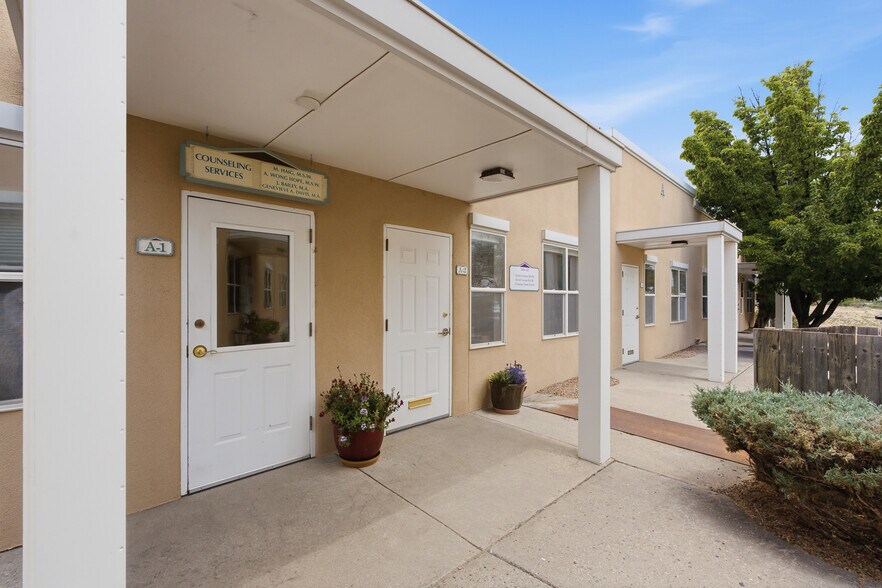 2074 Galisteo St, Santa Fe, NM à vendre - Photo de l’immeuble – Image 1 sur 26