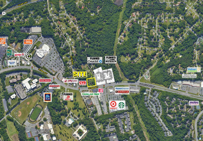 5455 University Pky, Winston-Salem, NC à vendre - Photo de l’immeuble – Image 2 sur 2