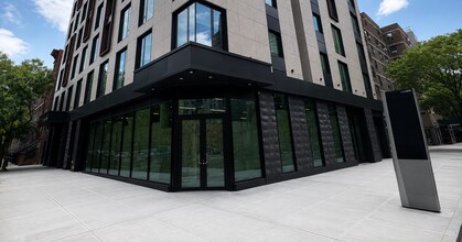 2460 Frederick Douglass Blvd, New York, NY à louer Photo intérieure– Image 1 sur 4