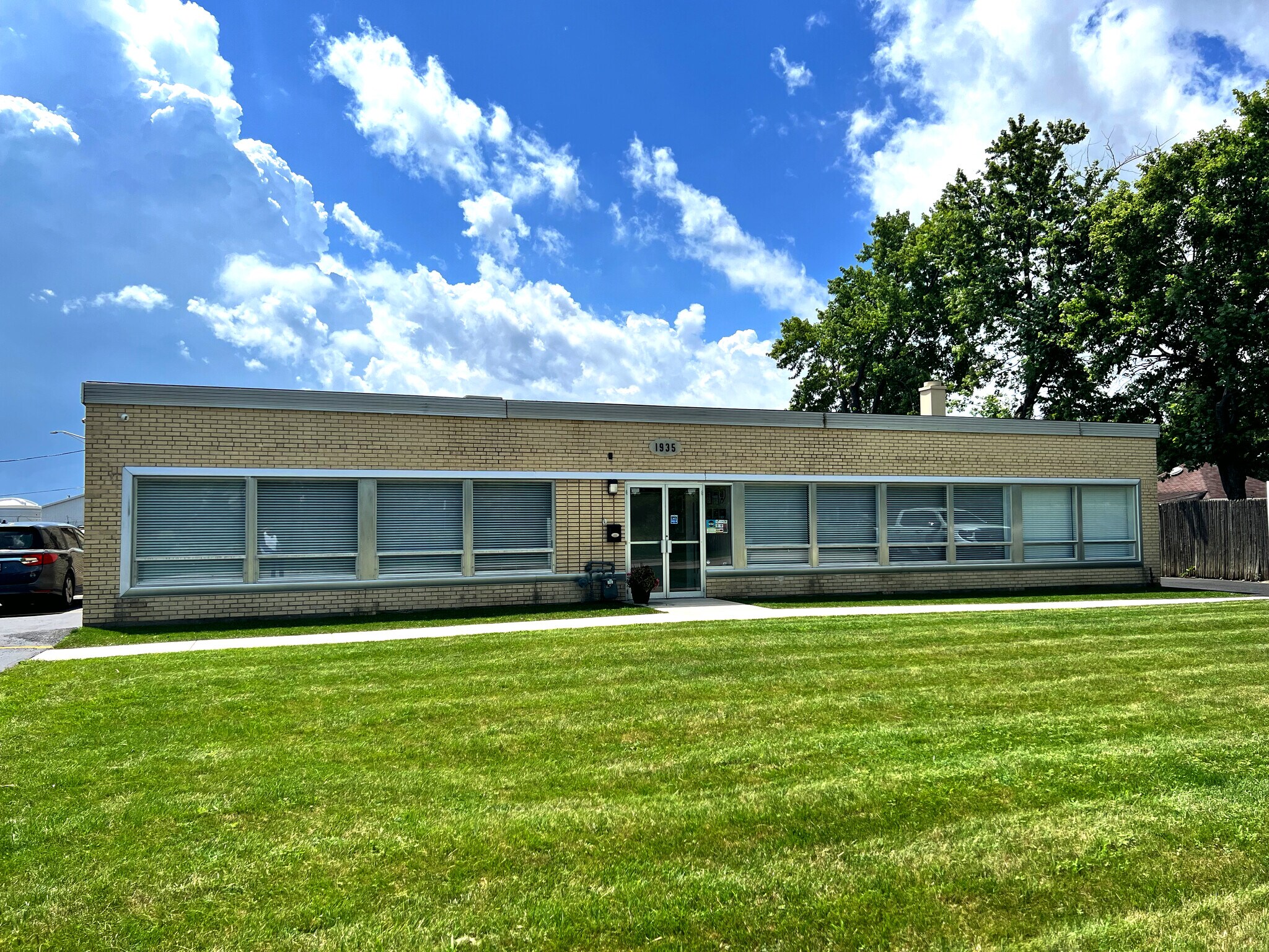 1935 Stanley St, Northbrook, IL à louer Photo principale– Image 1 sur 6
