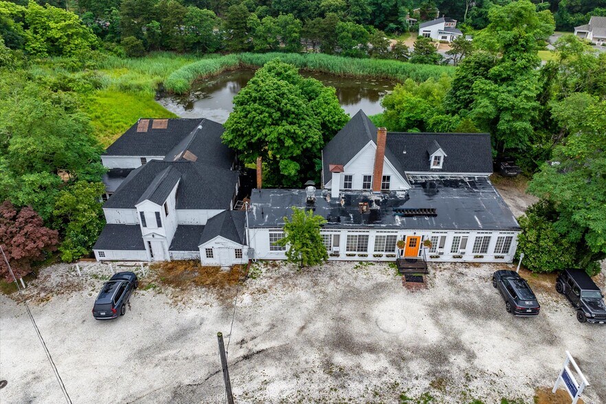 70 Main St, Wellfleet, MA à vendre - Photo de l’immeuble – Image 3 sur 25