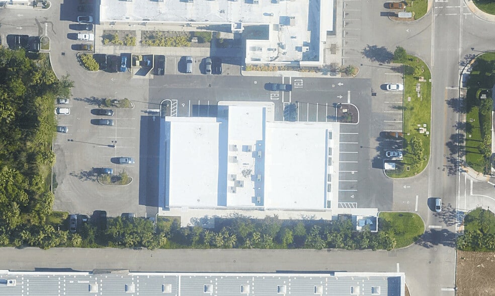 10061 University Plaza Dr, Fort Myers, FL à louer - Aérien – Image 2 sur 2
