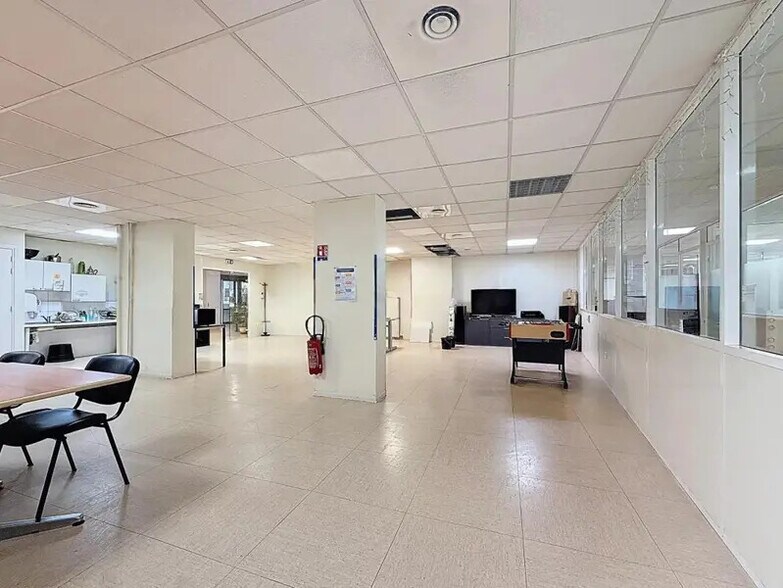 Local commercial dans Nice à vendre - Photo de l’immeuble – Image 3 sur 10