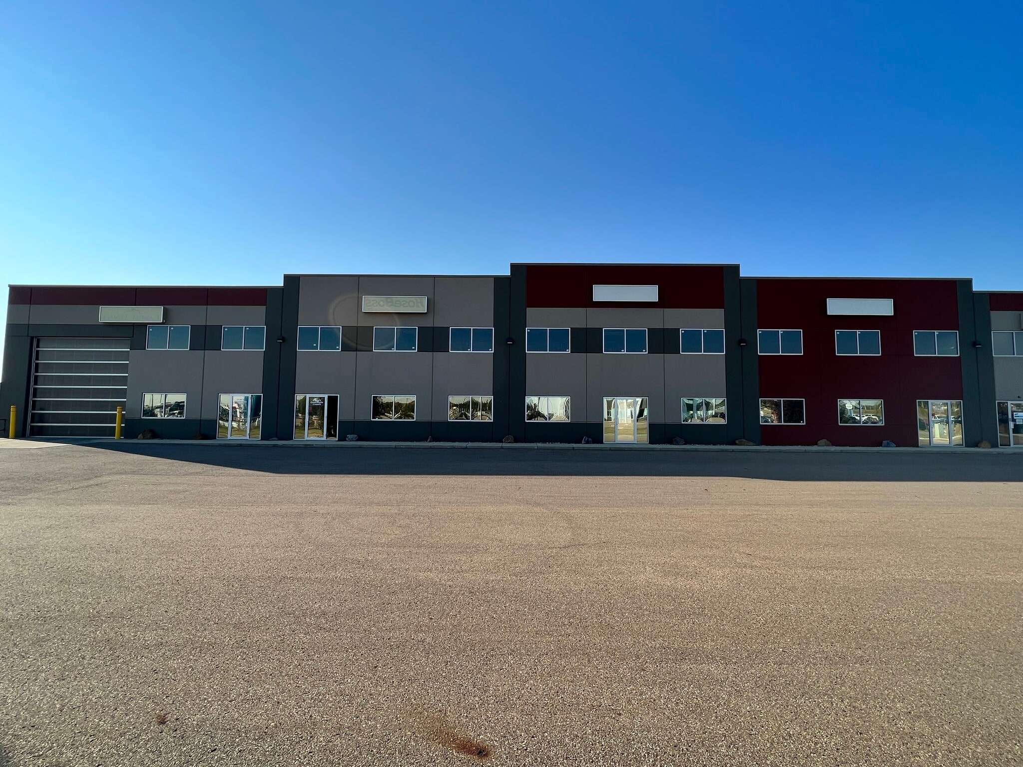 70 Queensgate Cres, Red Deer, AB à louer Photo intérieure– Image 1 sur 8