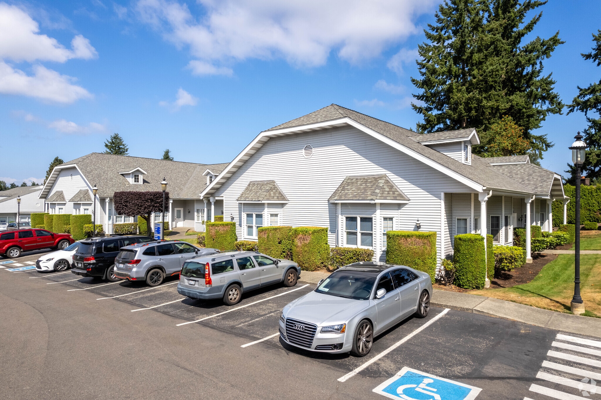 720 S 320th St, Federal Way, WA à vendre Photo principale– Image 1 sur 16