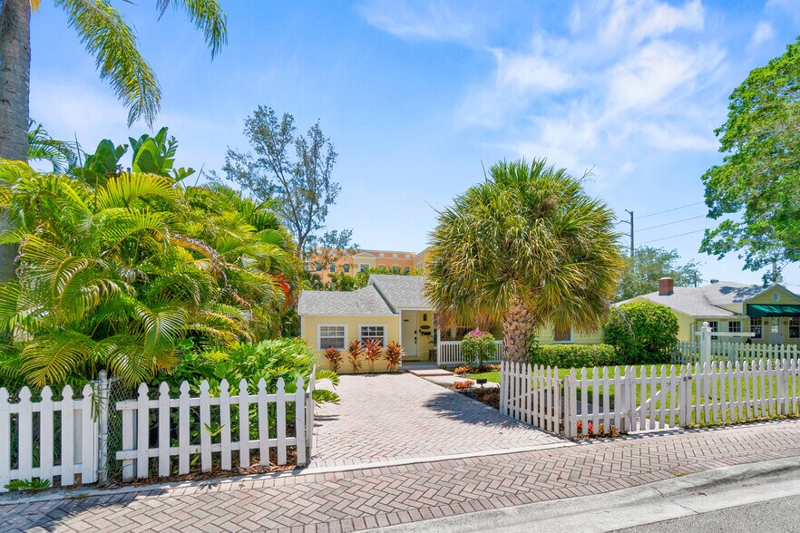 203 NE 1st Ave, Delray Beach, FL à louer - Photo de l’immeuble – Image 2 sur 25