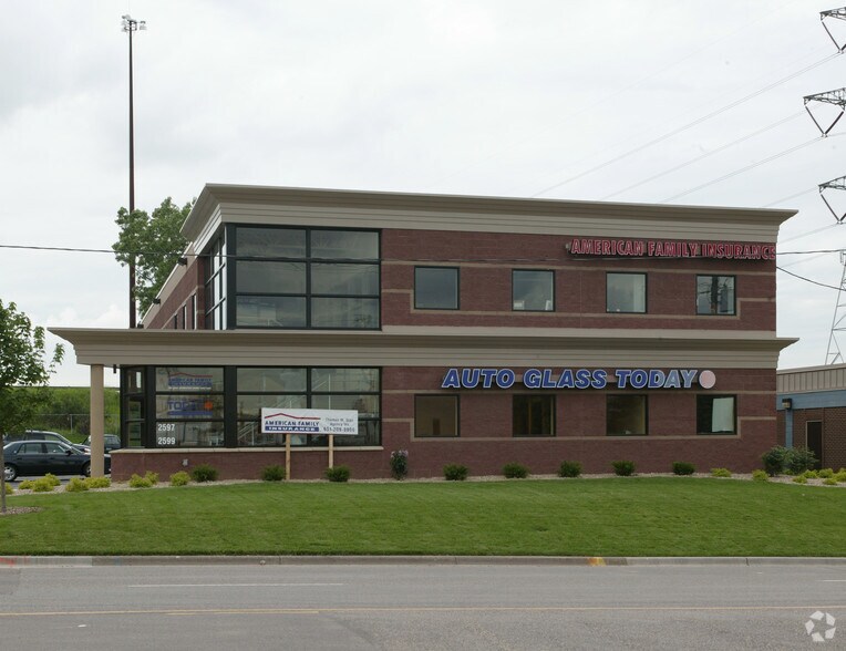2597-2599 N Cleveland Ave, Roseville, MN à vendre - Photo de l’immeuble – Image 3 sur 11