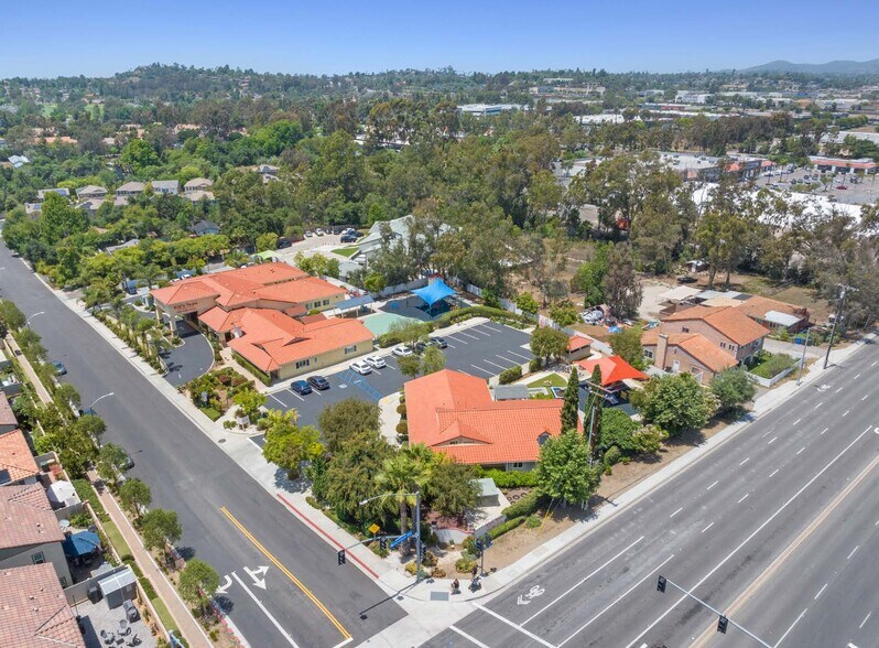 867 Sycamore Ave, Vista, CA à louer - Aérien – Image 2 sur 5