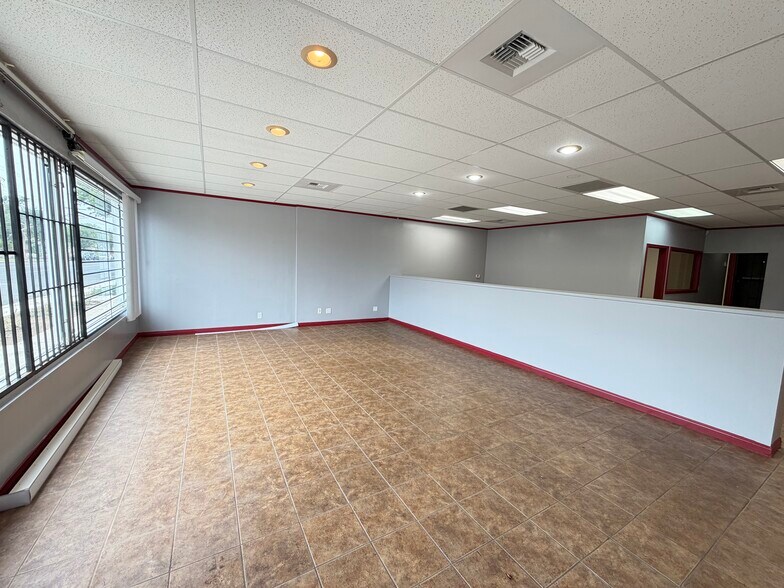 2027 Marine Ave, Gardena, CA à louer - Photo de l’immeuble – Image 1 sur 23