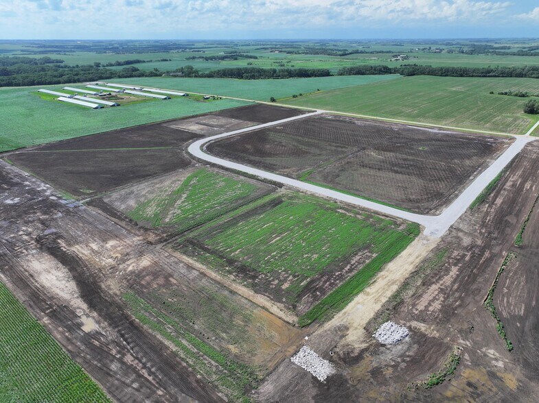 Mill Road, Waverly, NE à vendre - Photo de l’immeuble – Image 3 sur 9