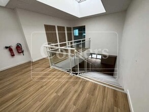 900 Rue Andre Ampere, Aix-en-Provence à louer Photo intérieure– Image 2 sur 3