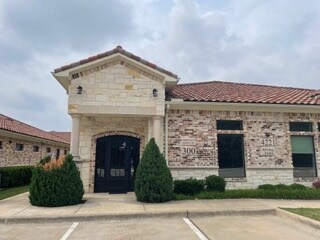 4221 Medical Pky, Carrollton, TX à louer - Photo de l’immeuble – Image 1 sur 7