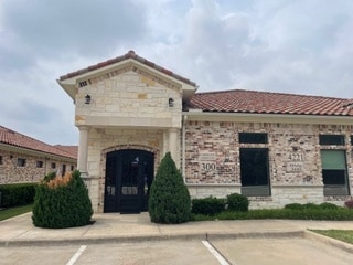 Plus de détails pour 4221 Medical Pky, Carrollton, TX - Bureau à louer