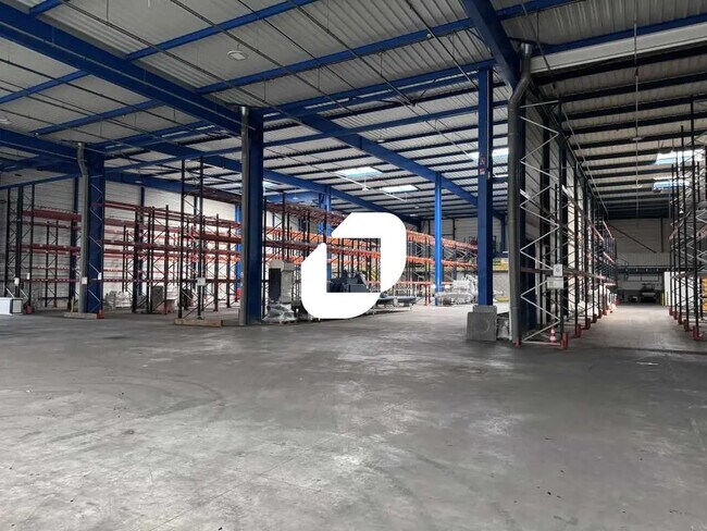 Plus de détails pour Industriel/Logistique à louer