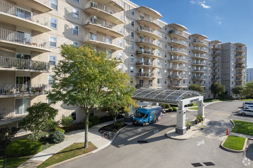 1250 Greenwood Ave, Jenkintown, PA à louer - Photo de l’immeuble – Image 2 sur 80