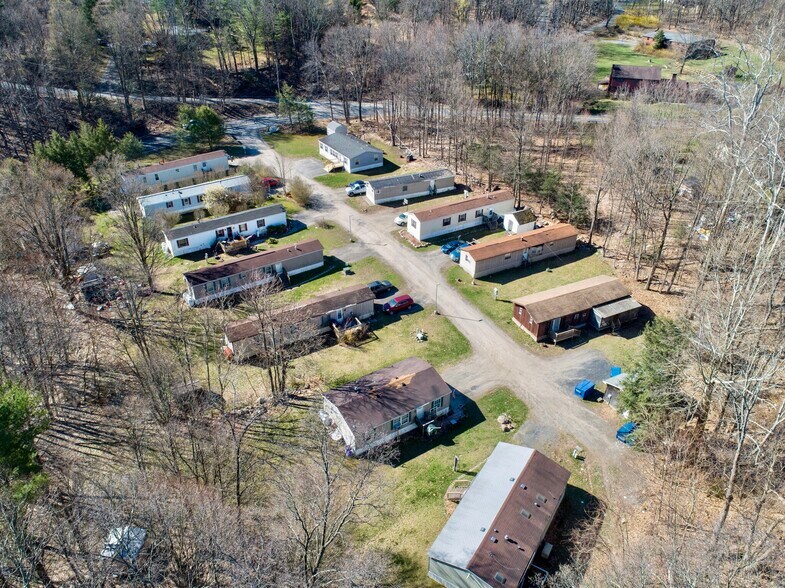 670 Granite Rd, Kerhonkson, NY à vendre - Photo de l’immeuble – Image 1 sur 3