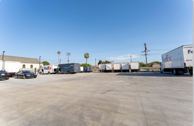1322 W Compton Blvd, Compton, CA à louer - Photo de l’immeuble – Image 3 sur 11